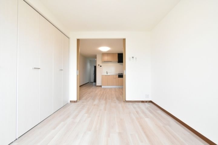 大阪府高石市羽衣4丁目の賃貸マンションの内装