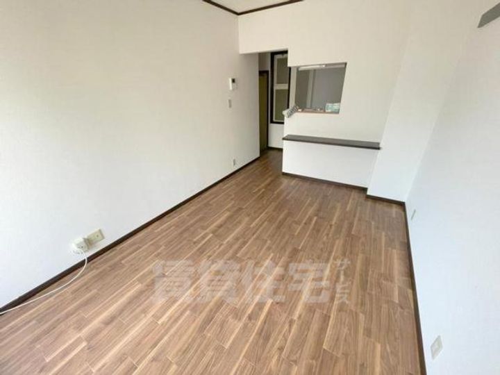 ウイステリア曽根の居間