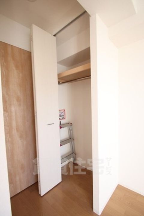 大阪府堺市堺区宿院町東4丁の賃貸マンションの内装