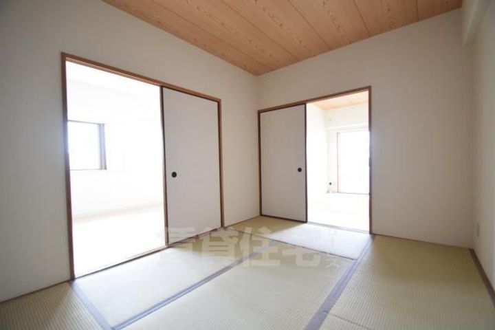 大阪府摂津市鶴野2丁目の賃貸マンションの寝室