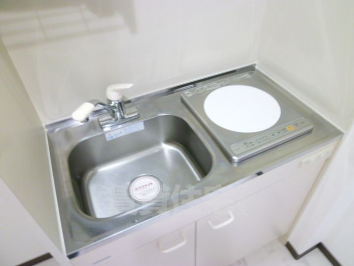 大阪府堺市北区宮本町の賃貸マンションのキッチン
