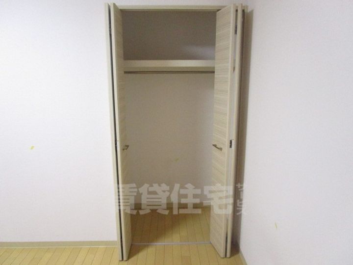大阪府茨木市双葉町の賃貸マンションの内装
