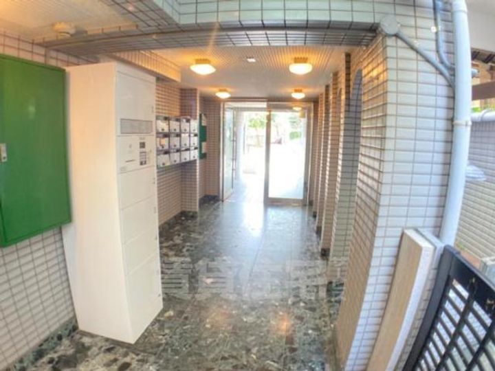 メゾン豊中PART16の玄関