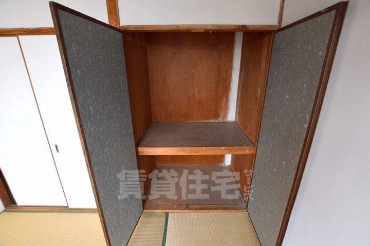 幸福マンションの内装