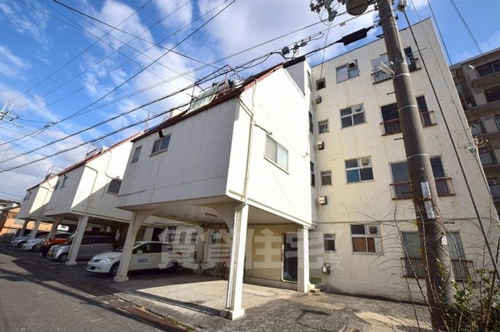 幸福マンションの外観