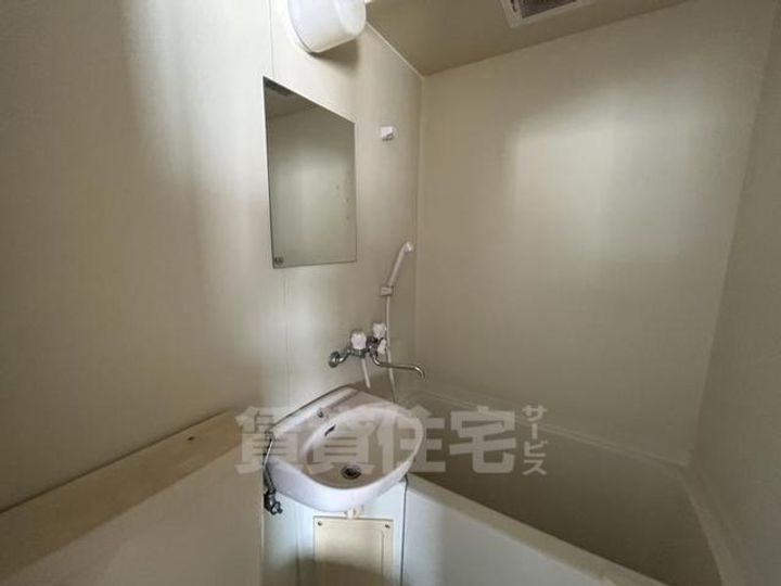 大阪府大阪市淀川区三津屋北1丁目の賃貸マンションの内装