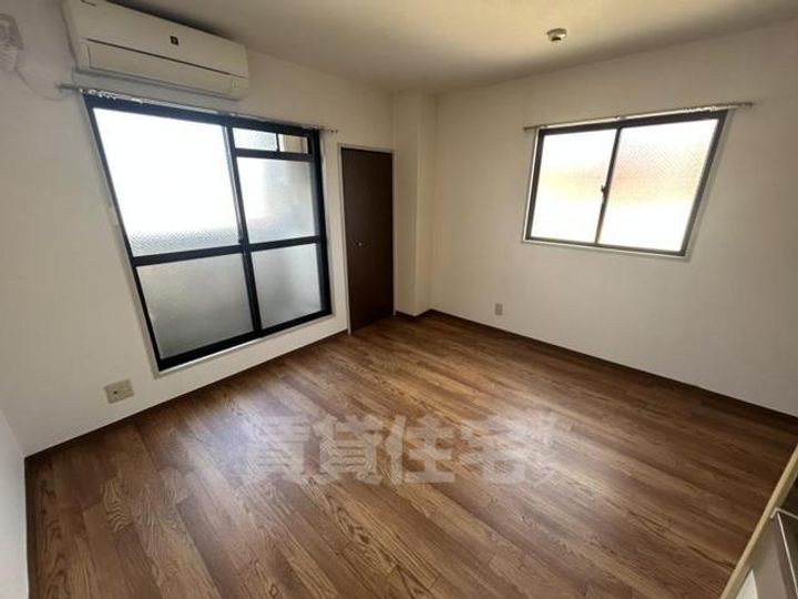 大阪府大阪市淀川区三津屋北1丁目の賃貸マンションの内装