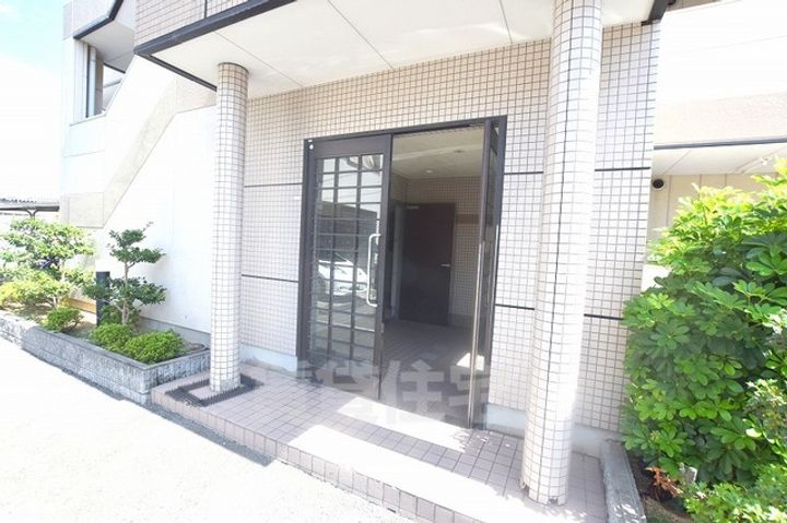 エスポアメゾンの玄関