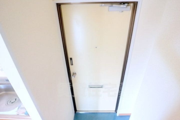 レジデンス京橋の玄関