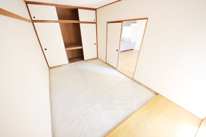 ラフォーレ東石切203の内装