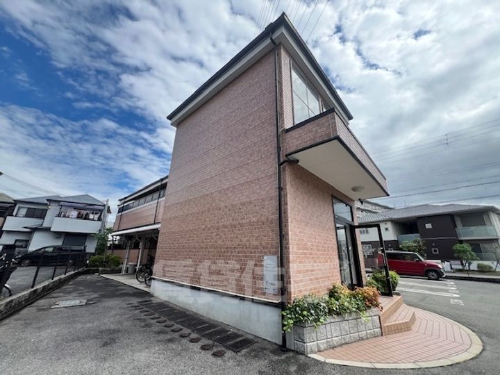 大阪府和泉市葛の葉町2丁目の賃貸アパートの外観
