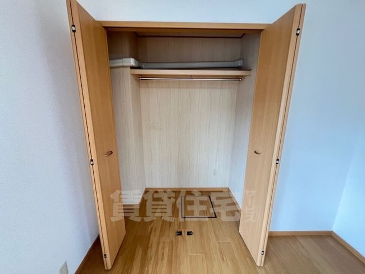 大阪府和泉市葛の葉町2丁目の賃貸アパートの内装