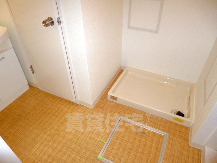 グランドパレス学園前D棟の風呂