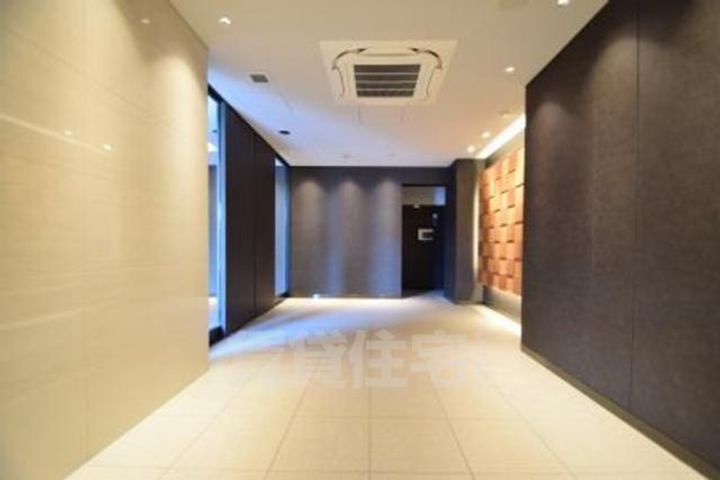 パークアクシス名古屋山王橋の玄関