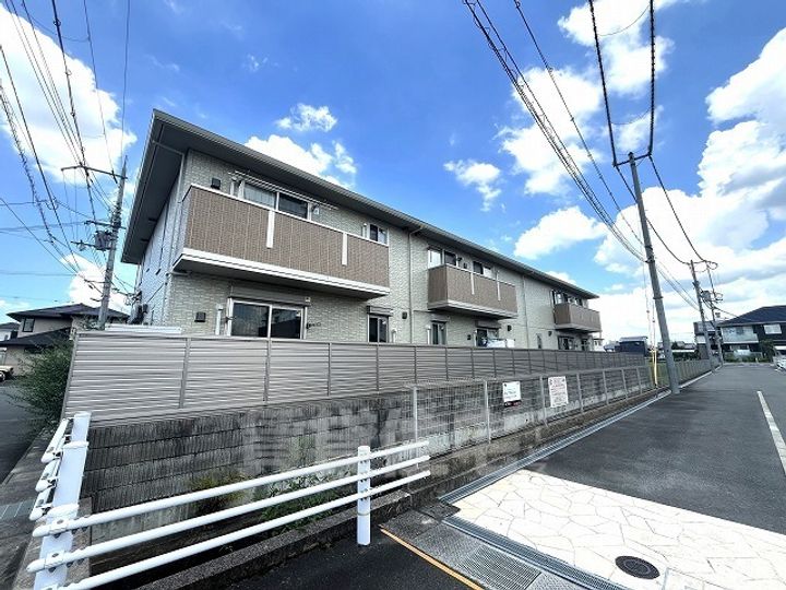 グランデュオ1番館の外観