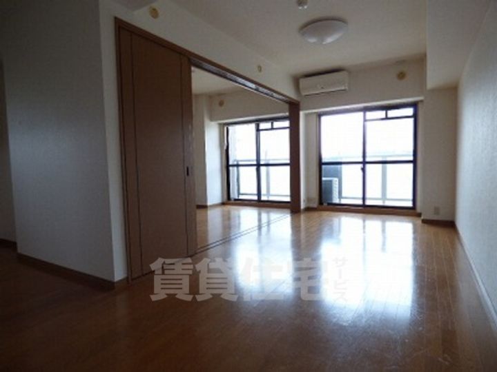 ベイシック大名の内装