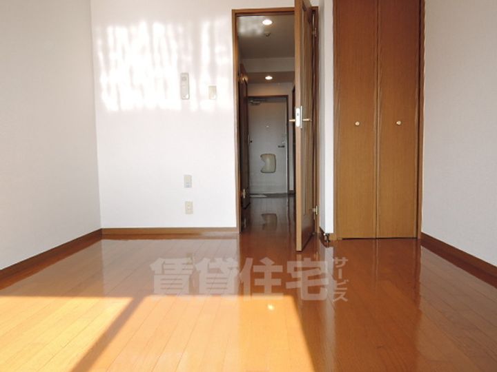 大阪府和泉市唐国町1丁目の賃貸アパートの内装