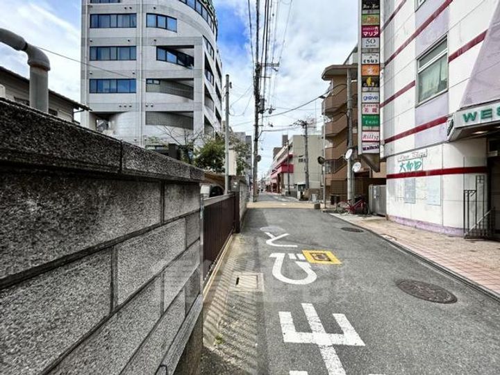 ジュネスシャトーの周辺