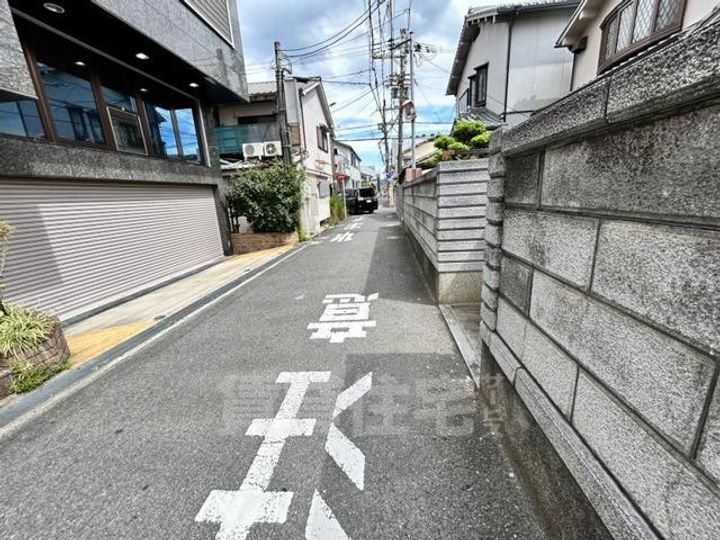 ジュネスシャトーの周辺