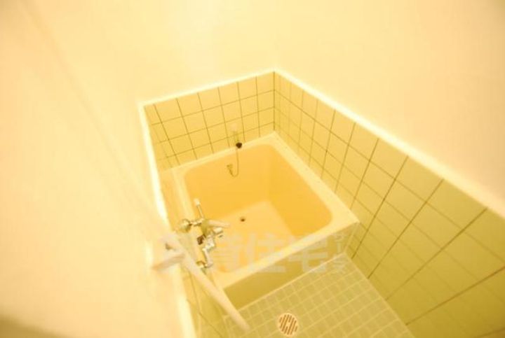 大阪府寝屋川市萱島桜園町(一戸建)の賃貸物件の風呂