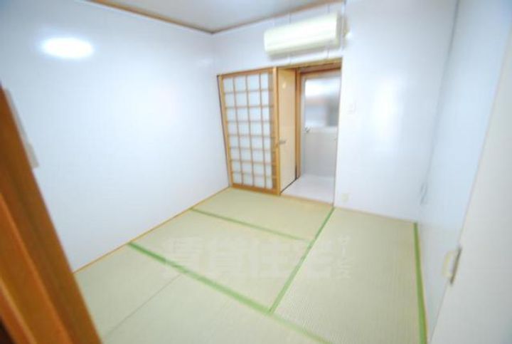 大阪府寝屋川市萱島桜園町(一戸建)の賃貸物件の居間