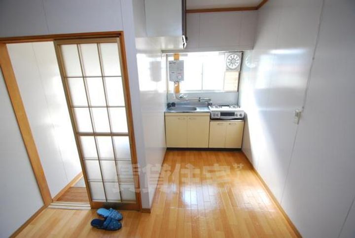 大阪府寝屋川市萱島桜園町(一戸建)の賃貸物件のキッチン