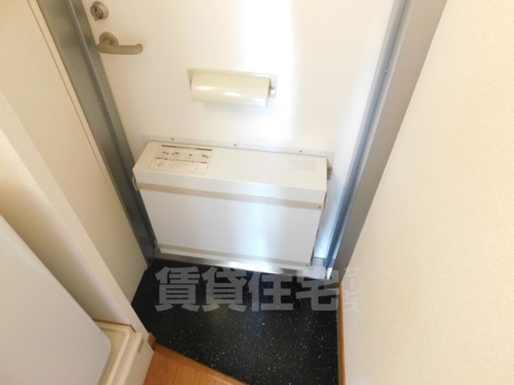 レオパレスアビコの玄関