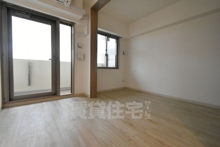 大阪府堺市西区鳳東町1丁の賃貸マンションの寝室