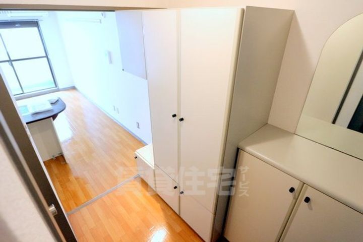 京都府京都市伏見区深草西浦町8丁目の賃貸マンションの内装