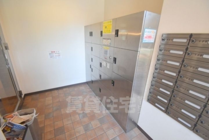 大阪府大阪市都島区都島本通3丁目の賃貸マンションの玄関