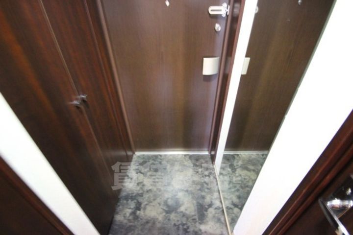 大阪府大阪市都島区都島本通3丁目の賃貸マンションの玄関