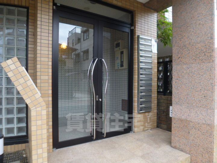 サンパティークの玄関