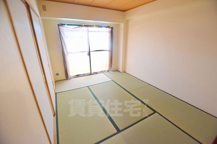 大阪府藤井寺市林2丁目の賃貸マンションの子供部屋