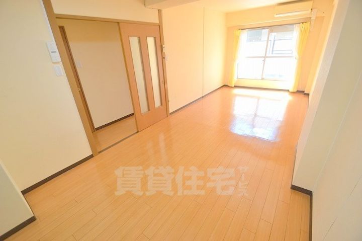 ミスターK上新庄の居間