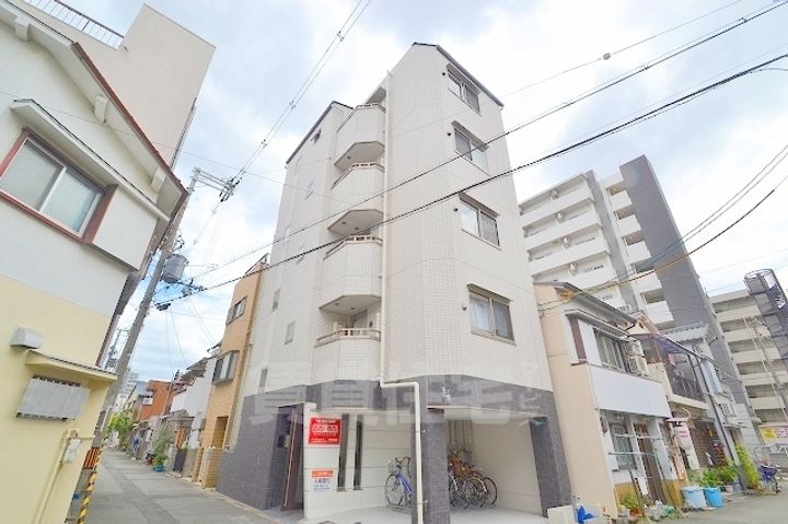 ミックコート東三国の外観