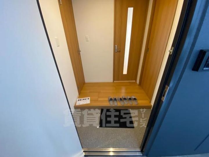 大阪府大阪市西淀川区姫里1丁目の賃貸アパートの玄関