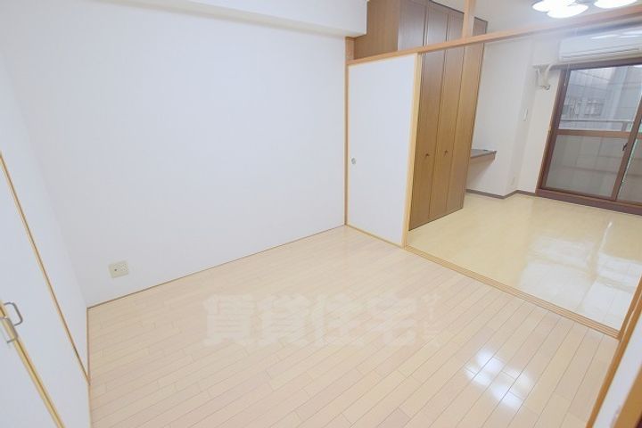 パークモダン新大阪の居間