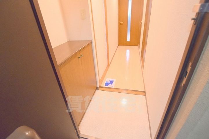 パークモダン新大阪の玄関