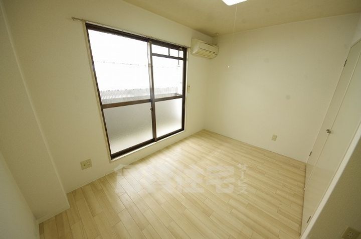M's house103の寝室