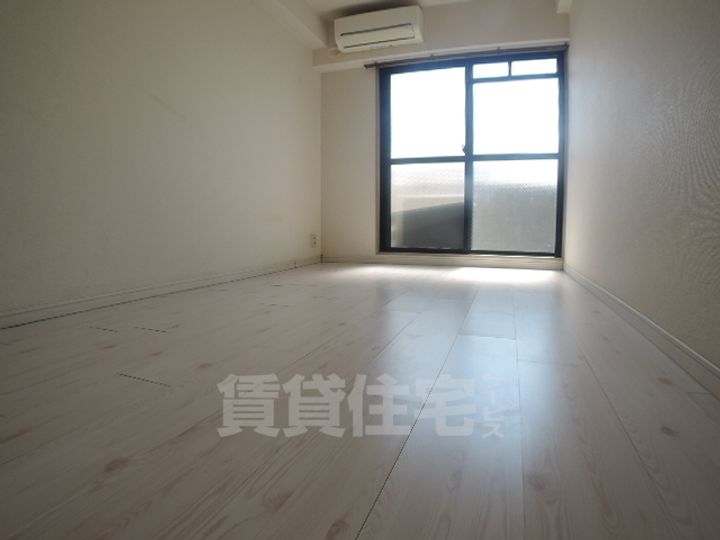 ヴィラソレイユの居間