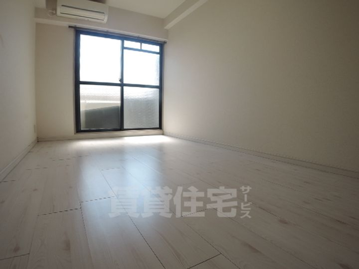 ヴィラソレイユの居間