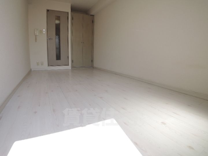 ヴィラソレイユの居間