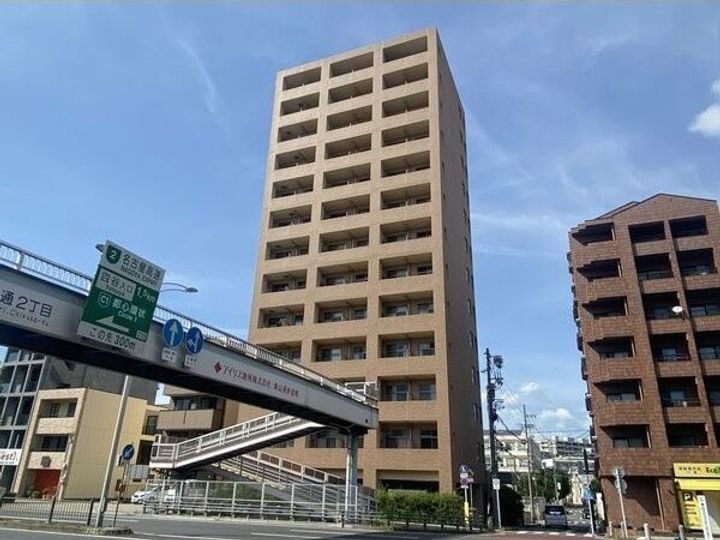 エスポワール本山の外観