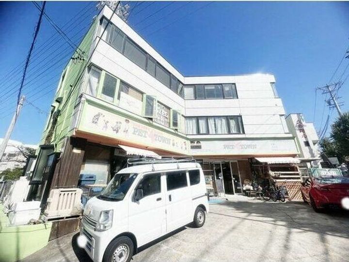 STUDIO KANAREBASHIの周辺