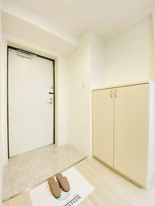 STUDIO KANAREBASHIの玄関