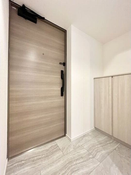 S-RESIDENCE堀田NorthⅡの玄関