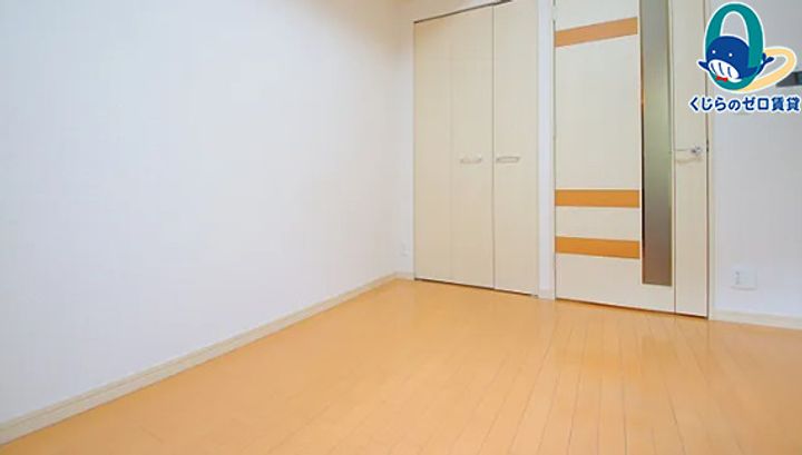 プレサンス泉シティアークの居間