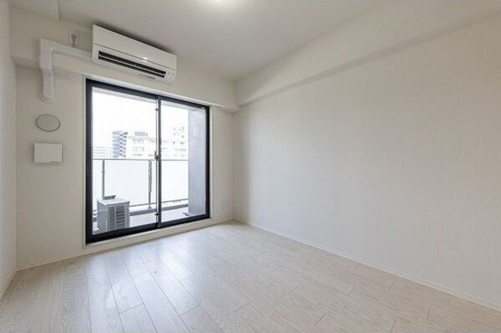 愛知県名古屋市中区千代田4丁目(マンション)の賃貸物件の居間