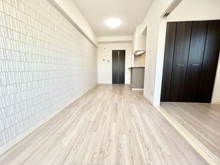 愛知県名古屋市千種区古出来3丁目(マンション)の賃貸物件の居間