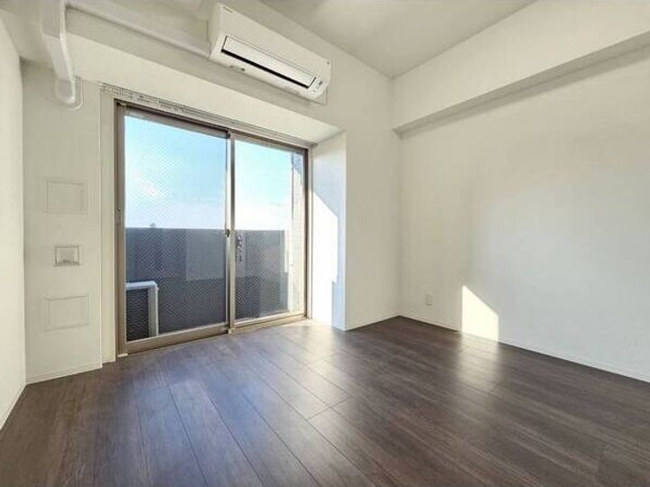 愛知県名古屋市中村区鳥居通5丁目(マンション)の賃貸物件の居間